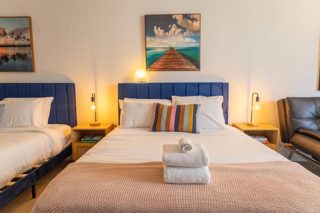 King Bed Rooftop Ocean Dr C304