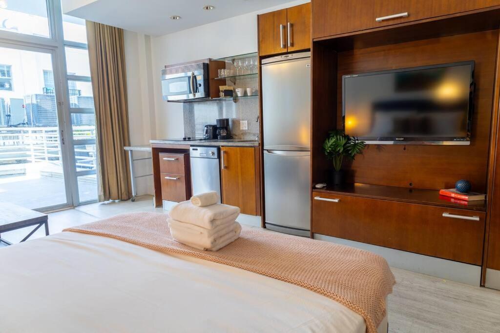 Apartamento King Bed Rooftop Ocean Dr C304